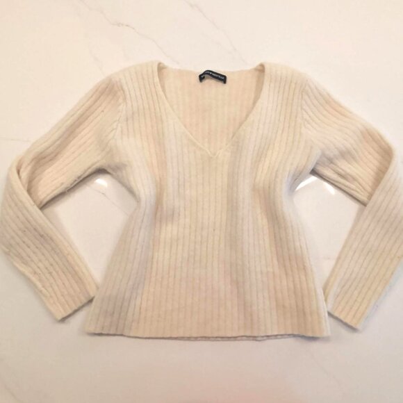 Brandy Melville Wool Blend Sweater Women Small Cream V Neck Academia Clean Girl - Picture 1 of 11